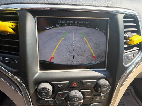Used 2016 Jeep Grand Cherokee Limited AWD/4WD image 22