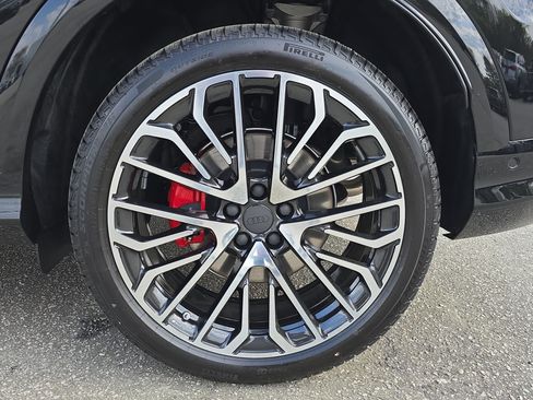 New 2026 Audi SQ5 Premium Plus image 32