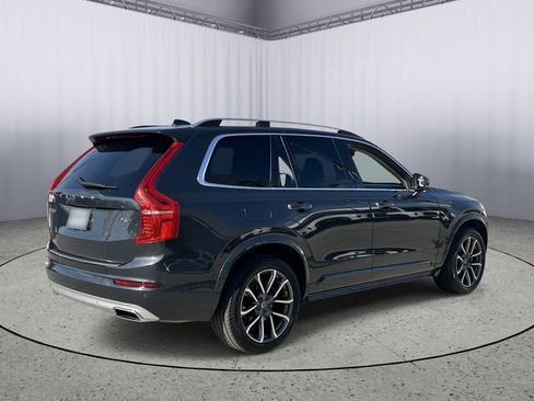 Used 2017 Volvo XC90 T6 Momentum w/ Vision Package AWD/4WD image 9