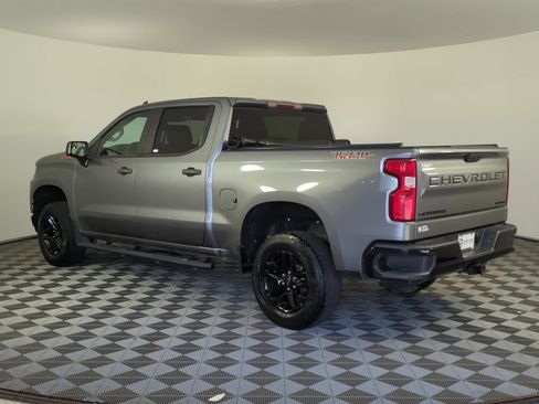 Used 2020 Chevrolet Silverado 1500 Custom Trail Boss w/ Custom Convenience Package AWD/4WD image 4