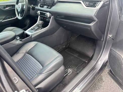 Used 2023 Toyota RAV4 XSE AWD/4WD image 21