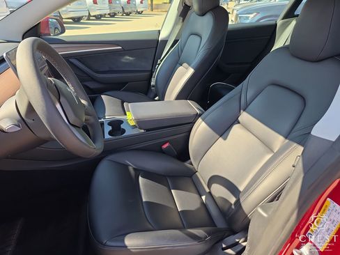 Used 2023 Tesla Model 3 Performance image 6