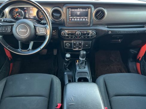 Used 2020 Jeep Wrangler Unlimited Sport image 4