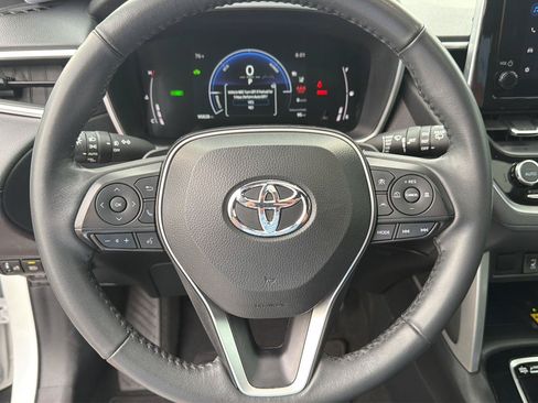 Used 2023 Toyota Corolla Cross AWD Hybrid w/ Convenience Package image 19