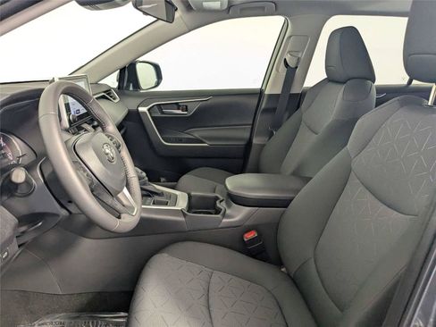 Used 2025 Toyota RAV4 XLE w/ Convenience Package AWD/4WD image 13