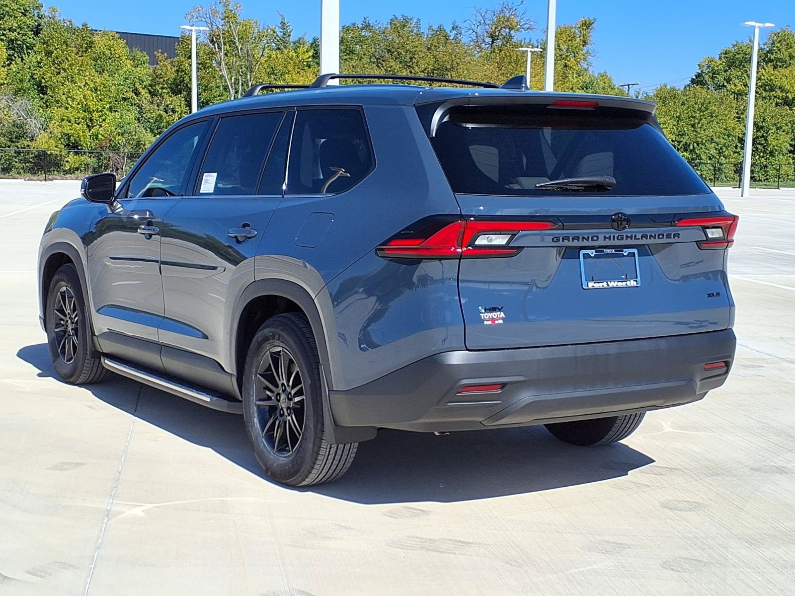 New 2026 Toyota Grand Highlander XLE FWD image 7