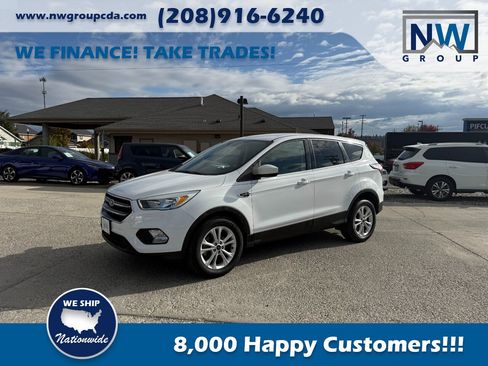 Used 2017 Ford Escape SE w/ SE Cold Weather Package image 3