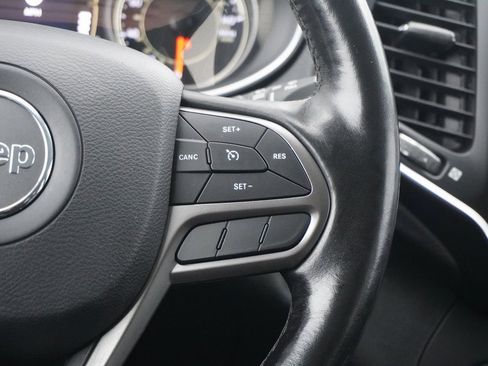 Used 2020 Jeep Cherokee Latitude Plus w/ Cold Weather Group image 15