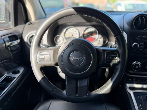 Used 2014 Jeep Compass Latitude AWD/4WD image 46