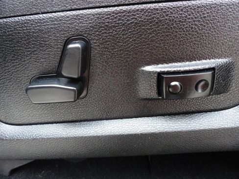 Used 2019 RAM 1500 Lone Star AWD/4WD image 23