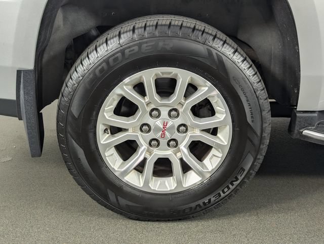 Used 2017 GMC Yukon SLE AWD/4WD image 12