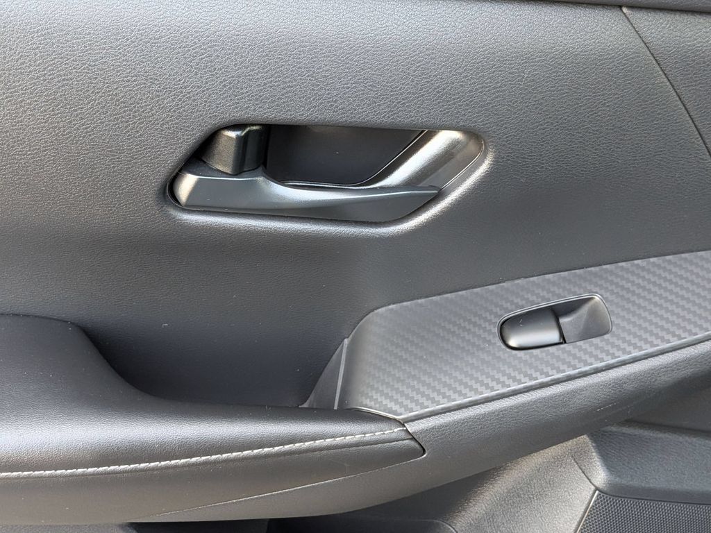 Used 2025 Nissan Sentra SV FWD image 26
