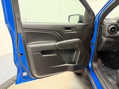 Used 2023 Chevrolet Colorado Trail Boss w/ Advanced Trailering Package image 9