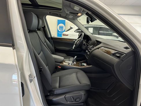 Used 2017 BMW X3 xDrive28i image 23