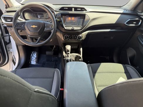 Used 2021 Chevrolet TrailBlazer LT w/ Convenience Package FWD image 21