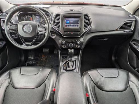 Used 2020 Jeep Cherokee Latitude Plus image 16