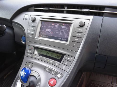 Used 2013 Toyota Prius Three image 25