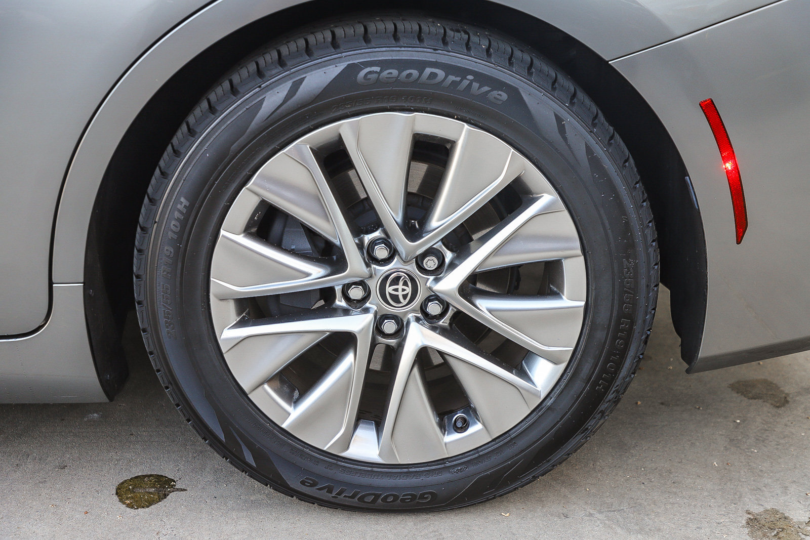 Used 2023 Toyota Mirai w/ Advanced Technology Package RWD image 11