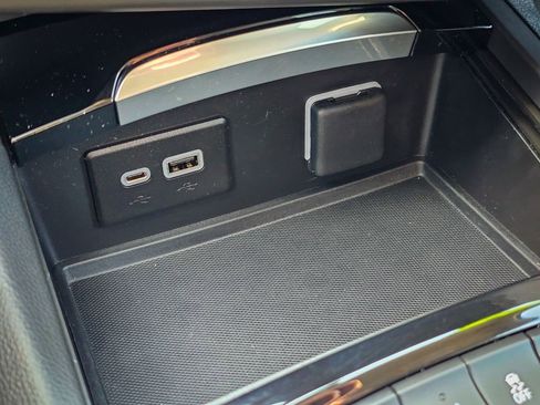 Certified 2023 Buick Envision Essence AWD/4WD image 27