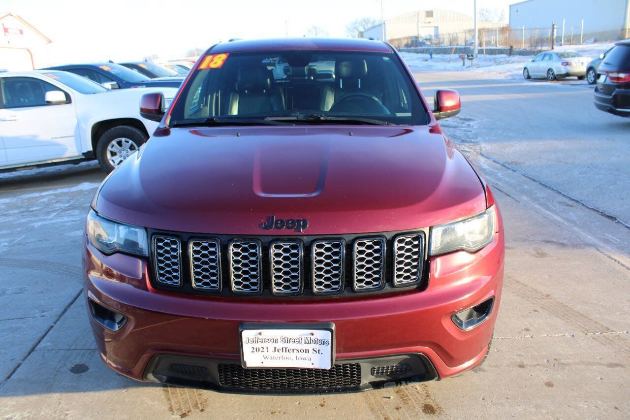 Used 2018 Jeep Grand Cherokee Altitude AWD/4WD image 2