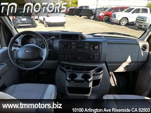 Used 2012 Ford E-350 and Econoline 350 XL w/ Exterior Upgrade Pkg image 7