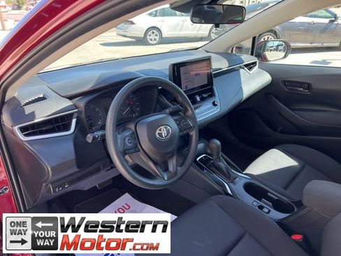 Used 2023 Toyota Corolla LE image 8