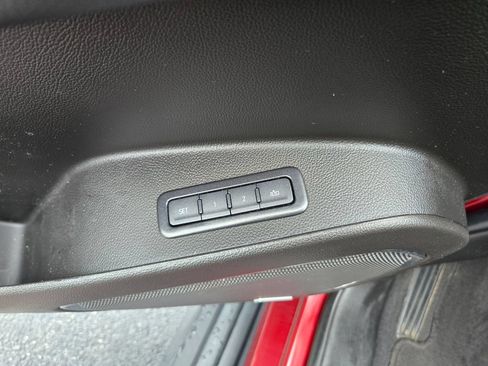 Used 2019 Chevrolet Suburban LT AWD/4WD image 14