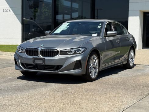 Used 2025 BMW 330i xDrive Sedan AWD/4WD image 2