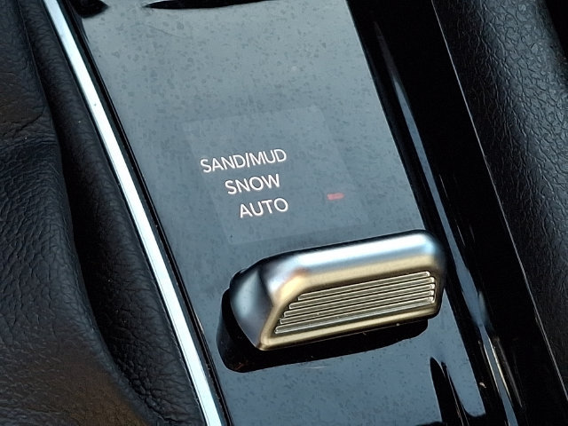 Used 2026 Jeep Compass Limited AWD/4WD image 15