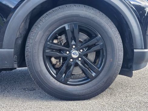 Used 2020 Ford Explorer XLT RWD image 11