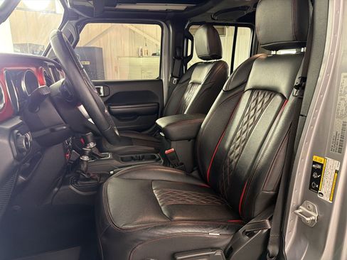 Used 2021 Jeep Wrangler Unlimited Rubicon AWD/4WD image 5