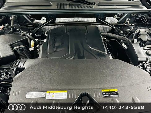 Certified 2025 Audi Q5 Premium AWD/4WD image 30
