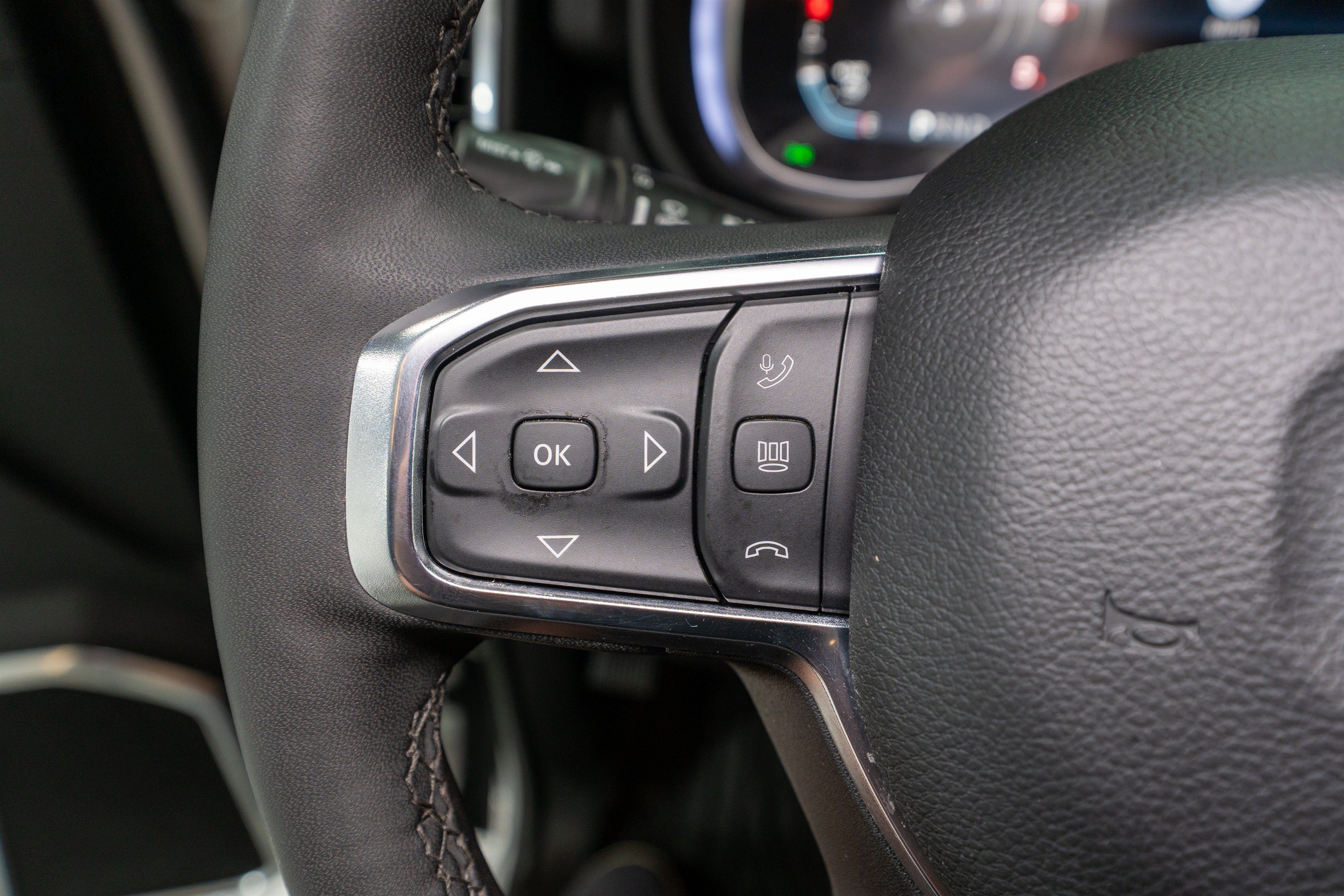 Used 2026 RAM 2500 Laramie AWD/4WD image 28