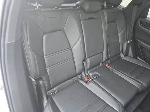 Certified 2023 Porsche Cayenne AWD/4WD image 22