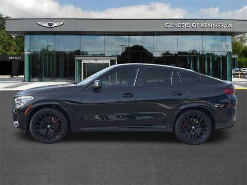 Used 2022 BMW X6 xDrive40i w/ Executive Package image 4