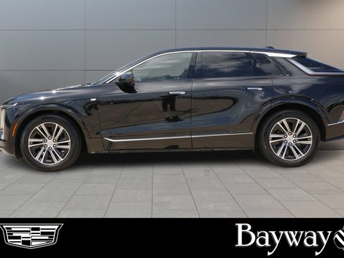 Certified 2024 Cadillac Lyriq Luxury RWD image 5