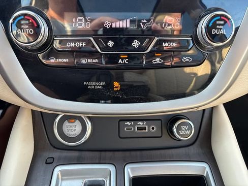 Used 2021 Nissan Murano Platinum AWD/4WD image 18