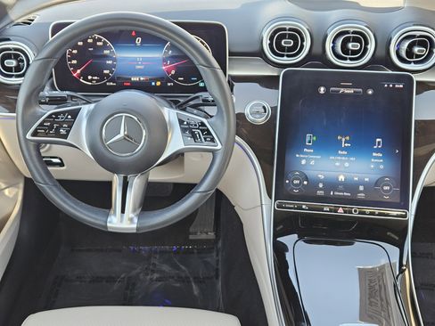 Used 2023 Mercedes-Benz C 300 Sedan image 27