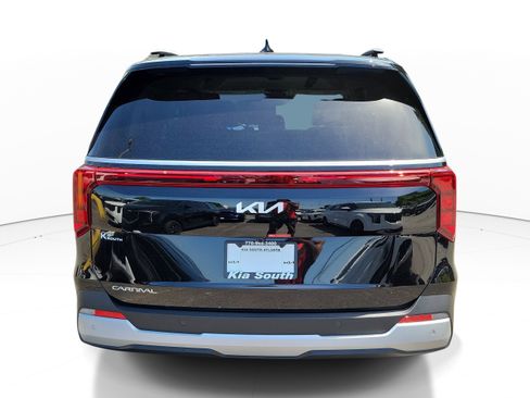 New 2026 Kia Carnival EX FWD image 5