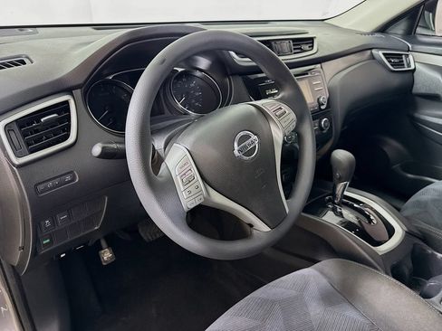 Used 2016 Nissan Rogue S w/ Appearance Package FWD image 10