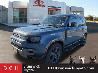 Used 2025 Land Rover Defender 110 X-Dynamic SE video 1