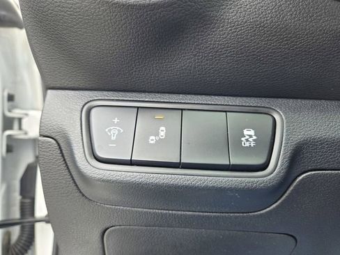 Used 2023 Kia Forte LXS w/ LXS Technology Package image 19