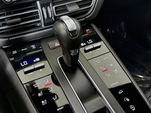 Used 2023 Porsche Macan w/ Premium Package Plus AWD/4WD image 20