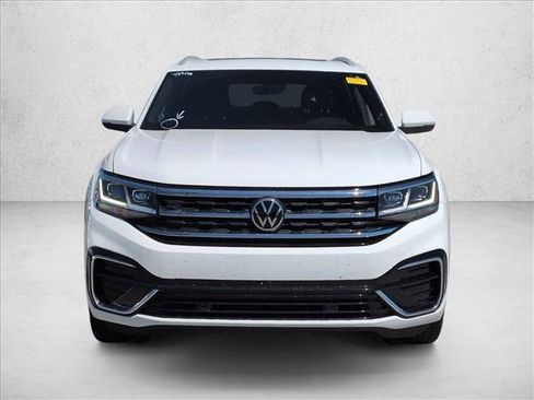 Used 2020 Volkswagen Atlas Cross Sport SE w/ Panoramic Sunroof Package AWD/4WD image 2