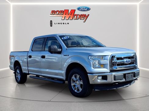 Used 2017 Ford F150 XLT w/ Trailer Tow Package AWD/4WD image 3