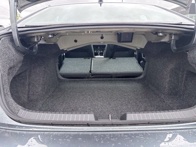 Used 2024 Volkswagen Jetta SE w/ Panoramic Sunroof Package FWD image 47