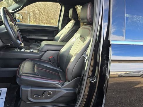 Used 2022 Ford Expedition Max Limited image 19