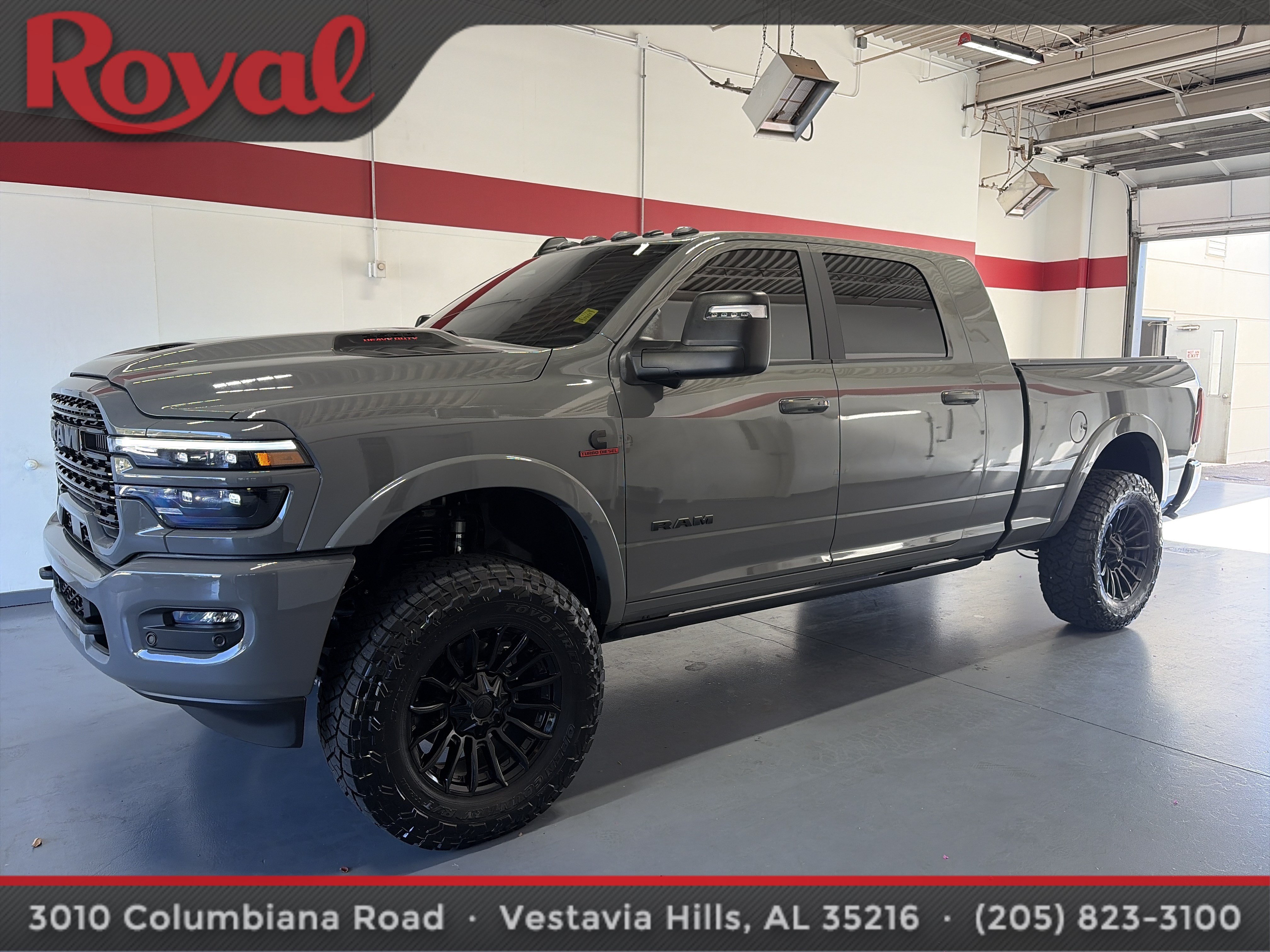 Used 2026 RAM 2500 Limited AWD/4WD image 1