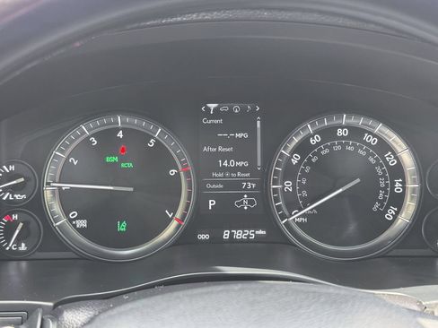 Used 2018 Lexus LX 570 4WD image 18