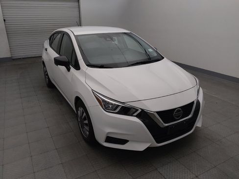 Used 2022 Nissan Versa S FWD image 14